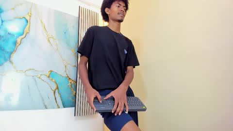 fykmor online show from March 20, 8:25 pm