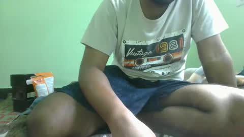 Snapshot of g0lu_ chatting on December 22, 5:23 am Nunnu online show from December 22, 5:23 am