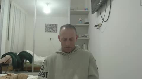 Snapshot of g10303 chatting on February 26, 3:11 pm g103031910303 online show from February 26, 3:11 pm