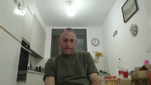 Snapshot of g10303 chatting on May 28, 8:39 pm g103031910303 online show from May 28, 8:39 pm