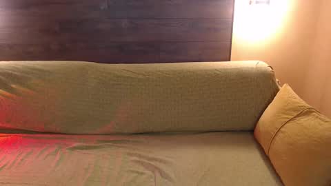 Snapshot of g1vememoney chatting on March 13, 8:54 am Ian online show from March 13, 8:54 am