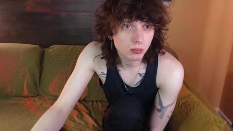 Snapshot of g1vememoney chatting on March 21, 7:35 am Ian online show from March 21, 7:35 am