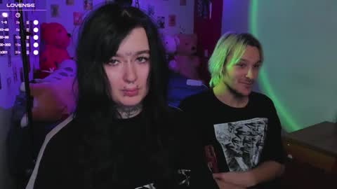 Snapshot of g4tito chatting on December 3, 8:12 am g4tito online show from December 3, 8:12 am