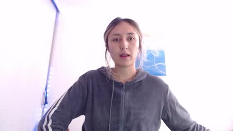 Gabriela online show from November 18, 5:06 pm