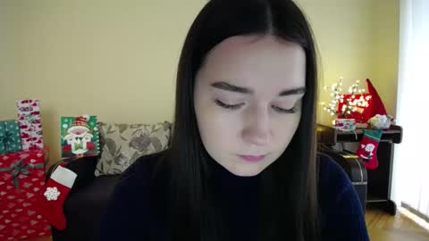Snapshot of gabby_di chatting on January 8, 8:38 am Jaklin online show from January 8, 8:38 am