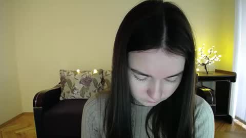 Snapshot of gabby_di chatting on January 22, 8:07 am Jaklin online show from January 22, 8:07 am