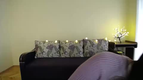 Snapshot of gabby_di chatting on January 23, 8:36 am Jaklin online show from January 23, 8:36 am