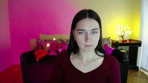 Snapshot of gabby_di chatting on March 1, 3:05 pm Jaklin online show from March 1, 3:05 pm