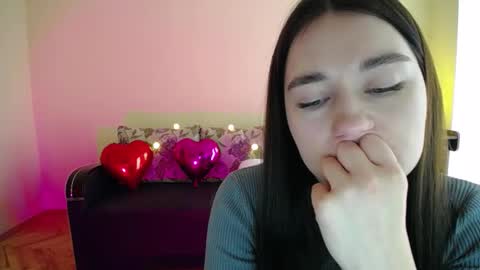 Snapshot of gabby_di chatting on March 3, 11:55 am Jaklin online show from March 3, 11:55 am