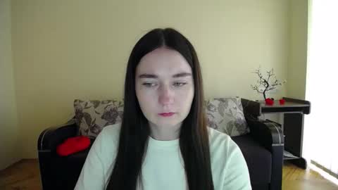 Snapshot of gabby_di chatting on September 20, 9:10 am Jaklin online show from September 20, 9:10 am