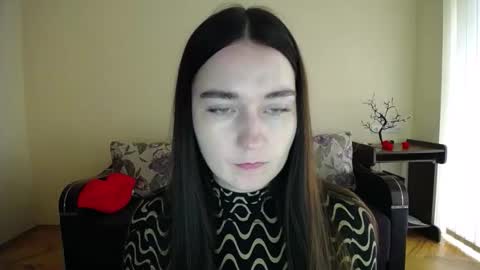 Snapshot of gabby_di chatting on September 25, 8:40 am Jaklin online show from September 25, 8:40 am