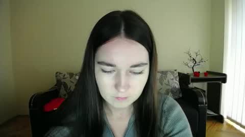 Snapshot of gabby_di chatting on October 6, 8:23 am Jaklin online show from October 6, 8:23 am