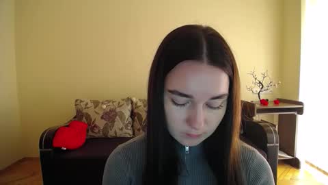 Snapshot of gabby_di chatting on October 11, 8:13 am Jaklin online show from October 11, 8:13 am