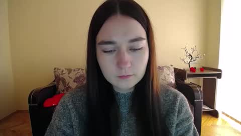 Snapshot of gabby_di chatting on October 20, 8:15 am Jaklin online show from October 20, 8:15 am