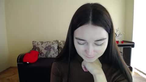 Snapshot of gabby_di chatting on October 25, 8:55 am Jaklin online show from October 25, 8:55 am