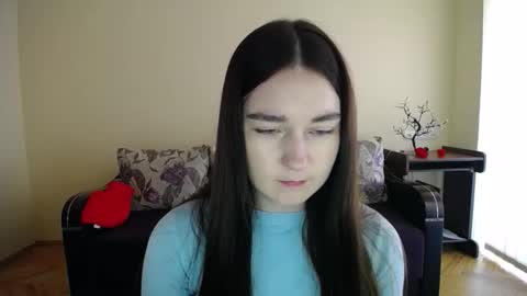 Snapshot of gabby_di chatting on October 27, 8:51 am Jaklin online show from October 27, 8:51 am