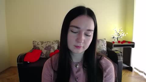 Jaklin online show from May 5, 9:06 am
