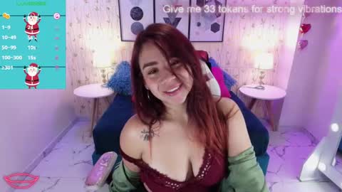 Snapshot of gabby_evanns chatting on December 17, 12:43 pm gabby_evanns online show from December 17, 12:43 pm