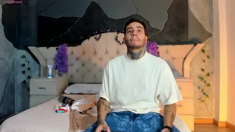 Gabby And Dominic online show from June 20, 12:08 pm
