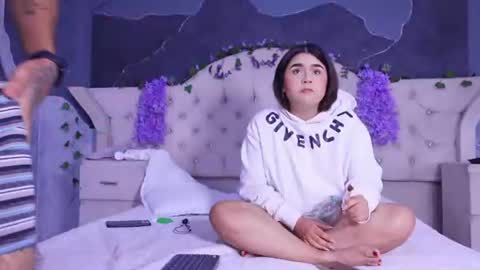 Gabby And Dominic online show from July 6, 3:03 pm