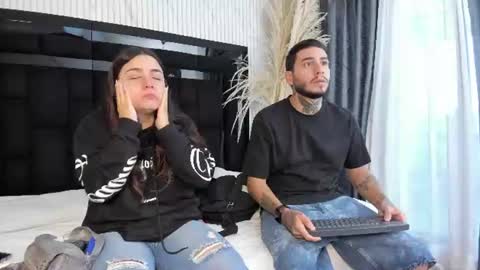 Gabby And Dominic online show from July 30, 11:31 am