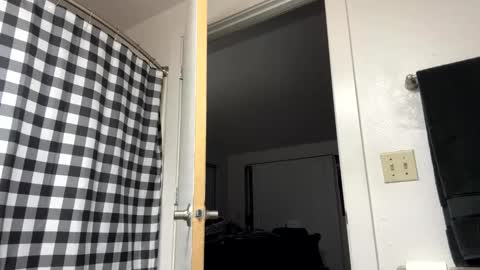 Snapshot of gabed72 chatting on February 2, 3:00 pm Gabe online show from February 2, 3:00 pm