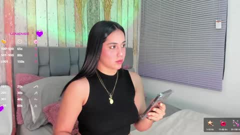 Snapshot of gabi_boom chatting on January 9, 12:14 am Gabriela online show from January 9, 12:14 am