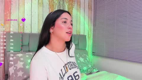 Snapshot of gabi_boom chatting on February 8, 12:49 am Gabriela online show from February 8, 12:49 am