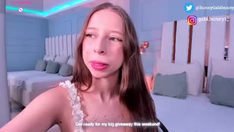 Gabi  online show from July 3, 6:03 pm
