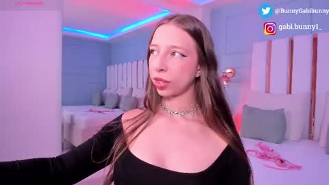 Gabi  online show from July 28, 5:56 pm
