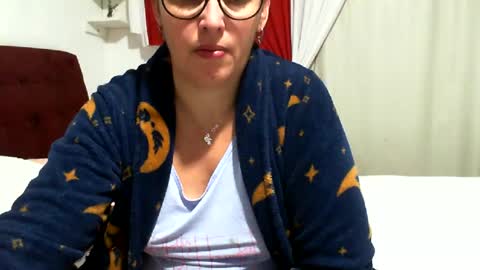 gaby  layla online show from July 9, 9:52 pm