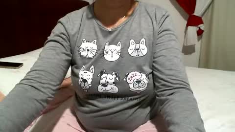 gaby  layla online show from July 15, 12:16 am