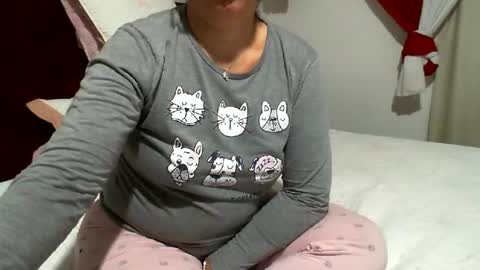gaby  layla online show from July 16, 11:44 pm