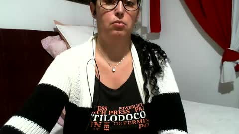 gaby  layla online show from July 18, 10:35 pm