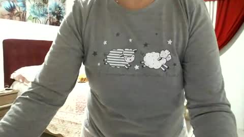 gaby  layla online show from August 5, 12:35 am