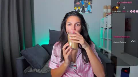 Snapshot of gabri_baby chatting on October 15, 7:30 am The next stream in car 1 december 10pm time in France online show from October 15, 7:30 am