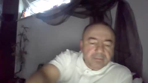 Snapshot of gabriel9_2003 chatting on April 11, 4:11 pm gabriel9_2003 online show from April 11, 4:11 pm