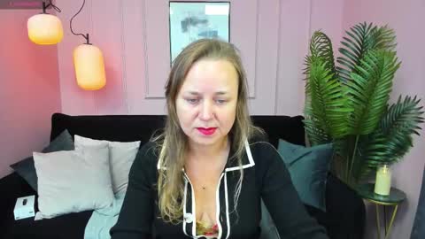 Snapshot of gabriel_gold chatting on September 11, 8:31 pm Gabriel online show from September 11, 8:31 pm