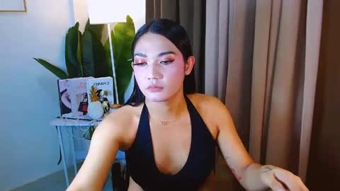 gabriela_deluxe online show from June 8, 4:29 pm