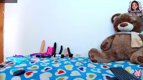 gabriela_grace1 online show from June 13, 5:00 pm