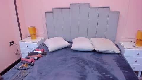   online show from September 26, 12:31 pm