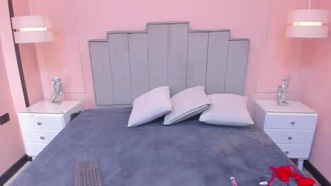   online show from October 17, 11:57 am