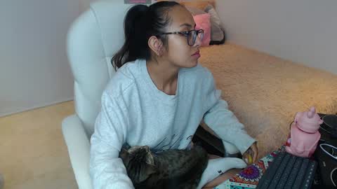 .  online show from December 17, 6:13 am