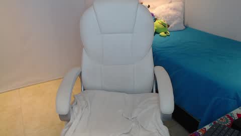 .  online show from February 8, 5:29 am