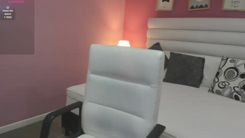 Gabriela salgado online show from December 30, 11:04 am