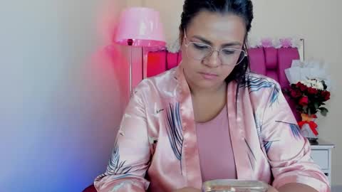 Gaby Im on vacation see you on November 25 online show from January 24, 6:25 pm