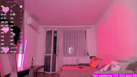 Snapshot of gabrielalove_ chatting on April 7, 7:25 pm Gabrielaaaa online show from April 7, 7:25 pm
