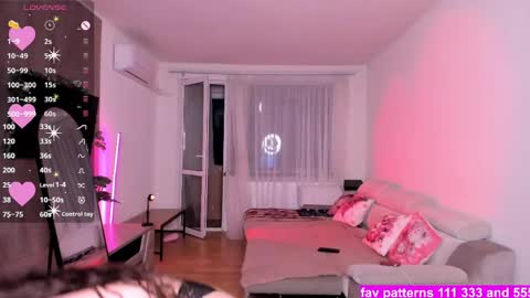 Snapshot of gabrielalove_ chatting on May 5, 7:33 pm Gabrielaaaa online show from May 5, 7:33 pm