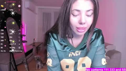 Snapshot of gabrielalove_ chatting on May 25, 7:31 pm Gabrielaaaa online show from May 25, 7:31 pm