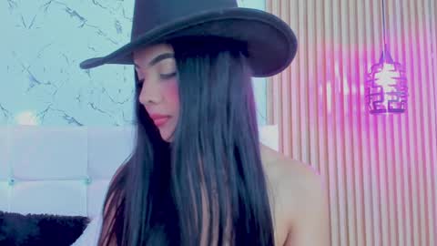 Gabriela Evans MS online show from January 22, 12:48 am